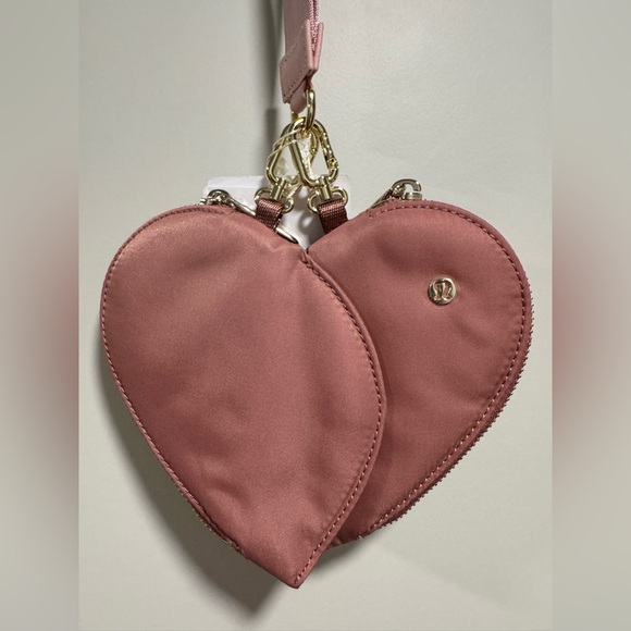 Lululemon Dual Pouch Wristlet *Heart - Picture 9 of 12